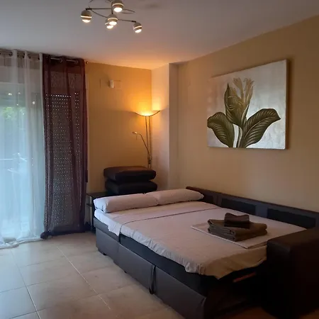 Benidorm La Cala Sidney * カーラ・デ・フィネストラット